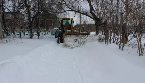 Барнаульская прокуратура вынесла предостережение городским властям за плохое состояние дорог