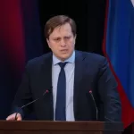 Министр Попов объяснил, почему не все семьи погибших от ковида врачей получили страховку