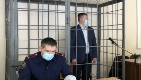 Министра здравоохранения Республики Алтай и его заместителя отправили в СИЗО