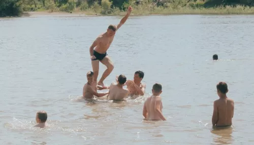 В Бийске учителя рассказали о требовании дежурить на реке летом