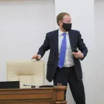 «Газификация за 300». Какие вопросы задали депутаты алтайского парламента губернатору Томенко к его отчету