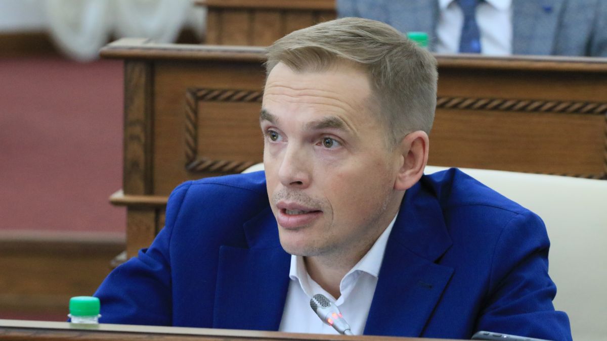 Александр Молотов