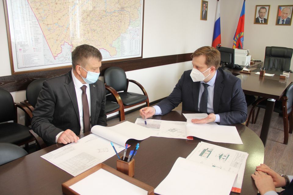 Встреча представителей ЛДПР с главой алтайского минздрава