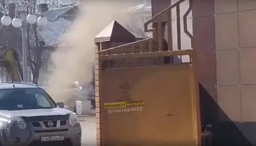 Либо газ, либо вода. Ремонт водопровода в Барнауле привел к аварии на газовой трубе