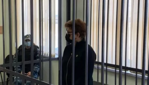 Алтайскую чиновницу Стеллу Штань заключили под стражу