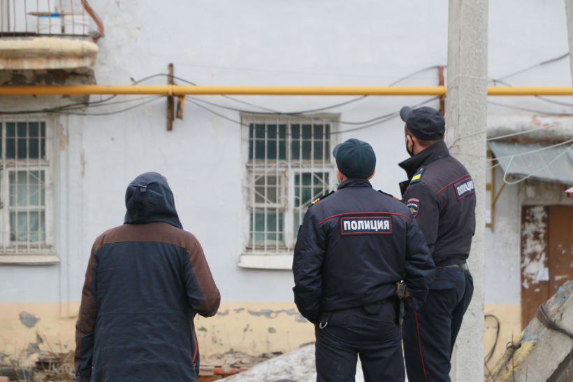 Аварийный дом в Барнауле Фото:Олег Укладов