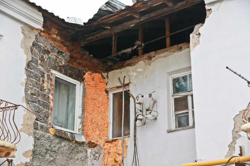 Аварийный дом в Барнауле Фото:Олег Укладов