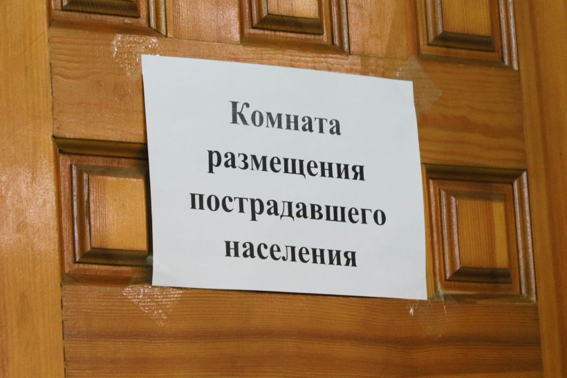 Пункт временного содержания жителей аварийного дома в Барнауле Фото:Олег Укладов