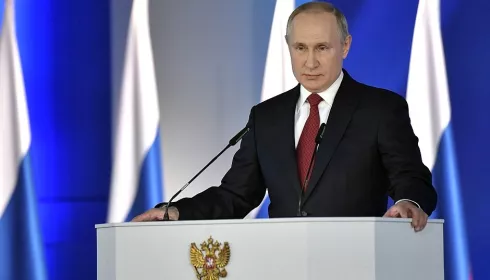 Меньше, чем у Пескова. Доходы Путина за 2020 год составили 9,9 млн рублей