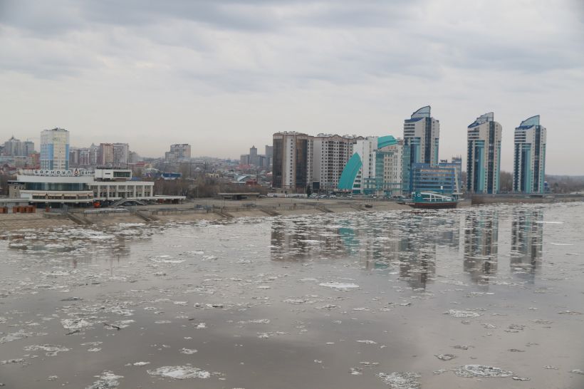 Ледоход на Оби в Барнауле в 2021 году Фото:Олег Укладов