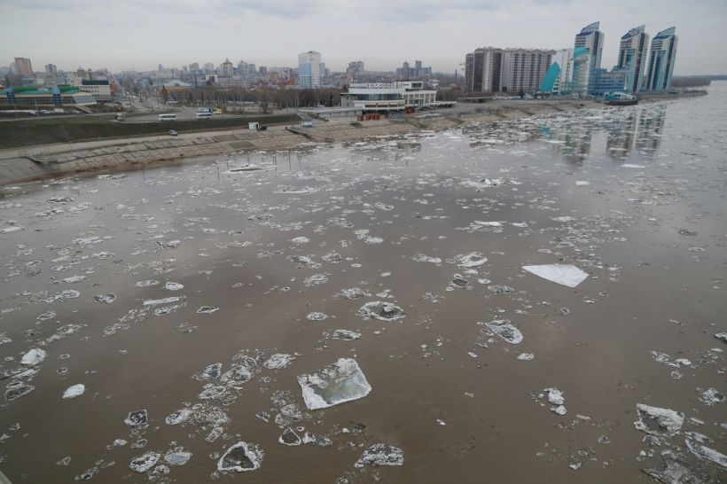 Ледоход на Оби в Барнауле в 2021 году Фото:Олег Укладов
