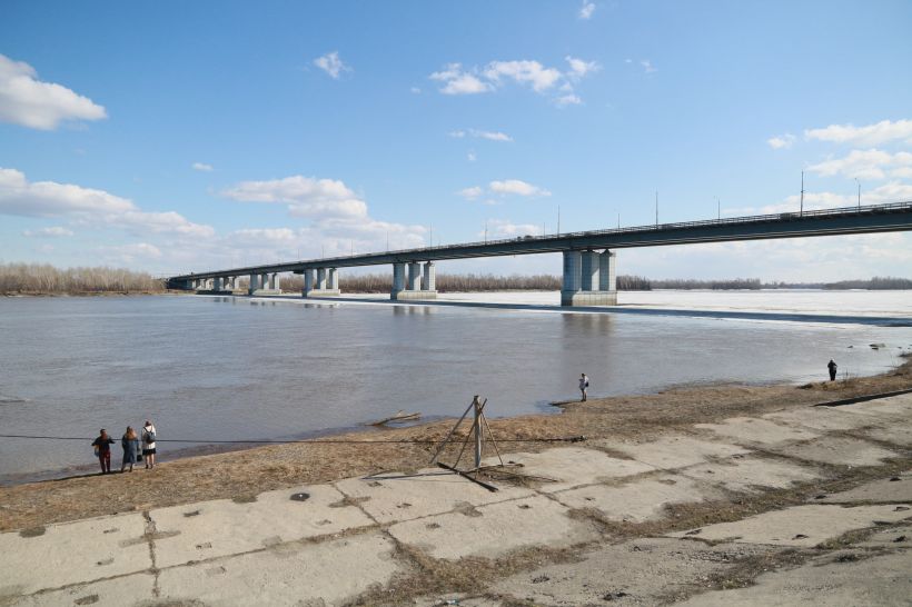 Ледоход на Оби в Барнауле в 2021 году, Новый мост Фото:Олег Укладов