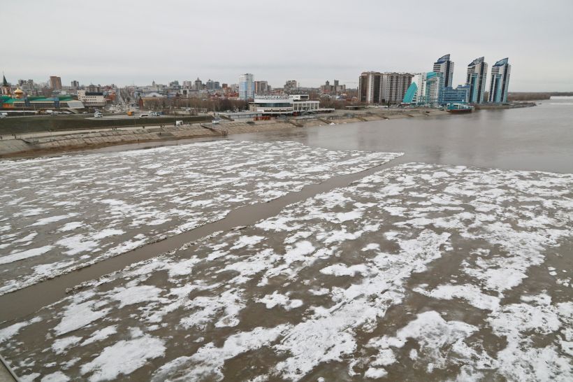 Ледоход на Оби в Барнауле в 2021 году Фото:Олег Укладов