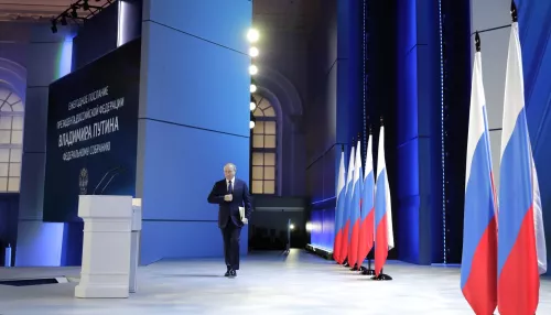 «Не хочу произносить грубых слов». Яркие цитаты Владимира Путина из послания Федеральному Собранию