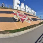 Гигантскую Георгиевскую ленту развернули в Барнауле