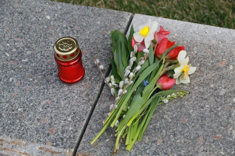 Возложение цветов к монументу ВОВ Фото:Олег Укладов