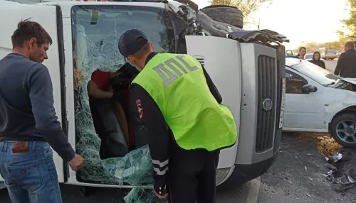 Маленькая девочка пострадала в аварии с участием четырех автомобилей в Барнауле