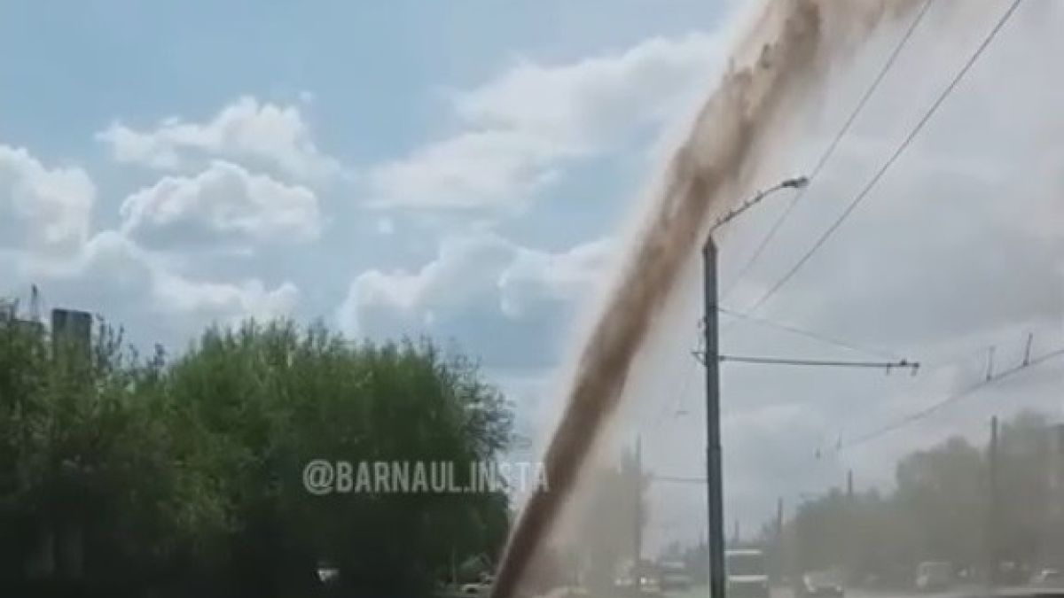 Фонтан на улице Малахова