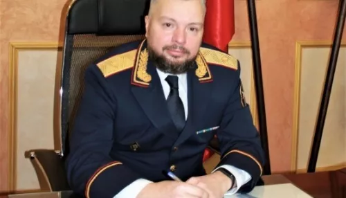 Глава алтайского следкома Андрей Хвостов уходит в отставку
