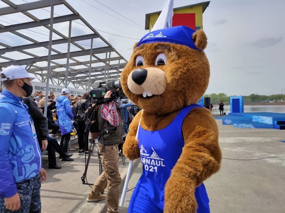 Талисман Церемония открытия второго этапа Кубка мира по гребле на байдарках и каноэ в Барнауле