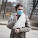 Жителям Алтайского края рекомендовали носить маски в общественных местах