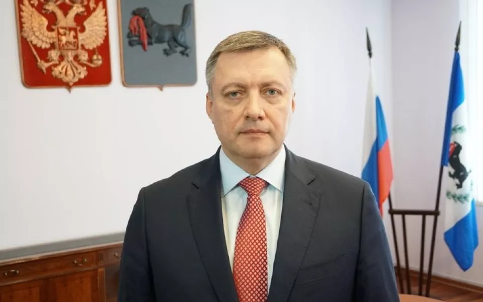 Жене сибирского губернатора пришло 19 штрафов за нарушение ПДД на BMW