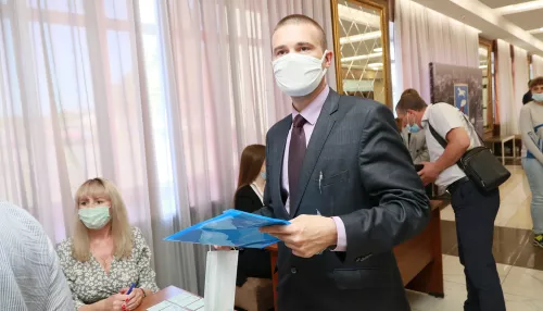 «Обливают грязью страну». Барнаульский депутат Огнев призвал ужесточить закон об иноагентах