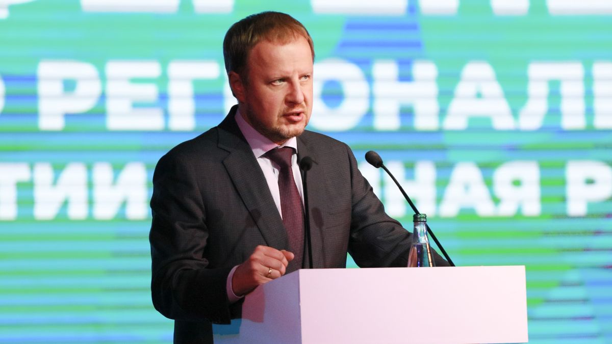 Виктор Томенко