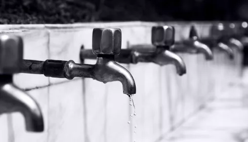 Жители Тальменского района пожаловались на некачественную и дорогую воду