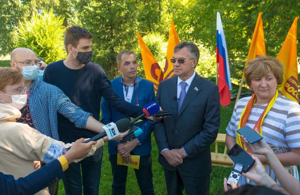 Александр Молотов, Александр Терентьев, Людмила Суслова