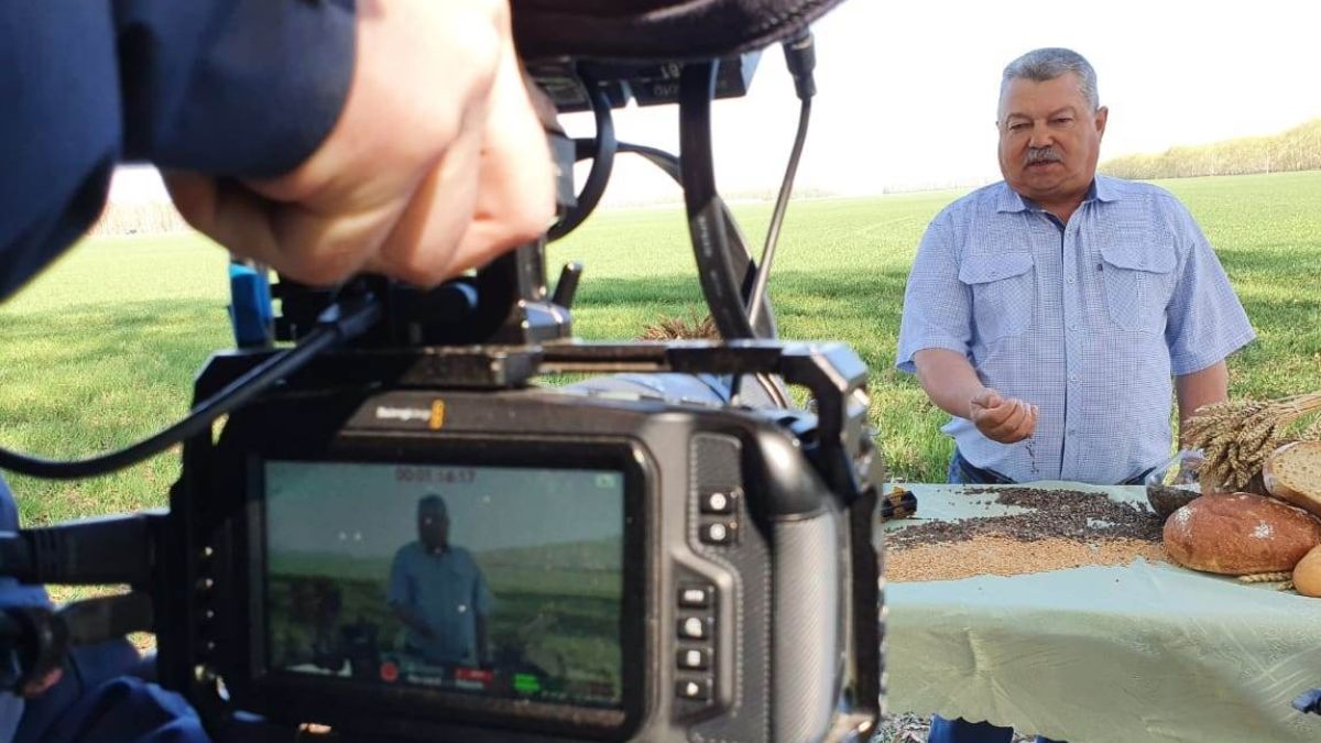 Алтайский фермер Анатолий Иванов