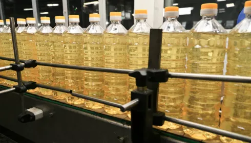 Зарплаты у производителей продуктов и напитков выросли на 20-30% за год