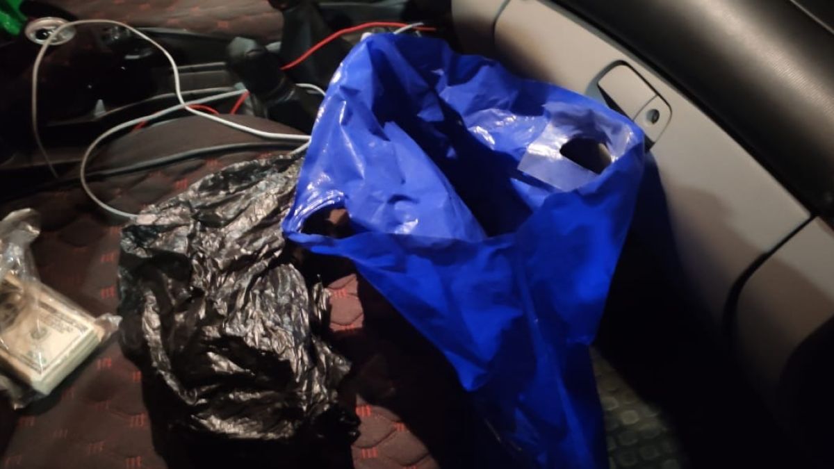 Найденная у задержанного партия наркотиков