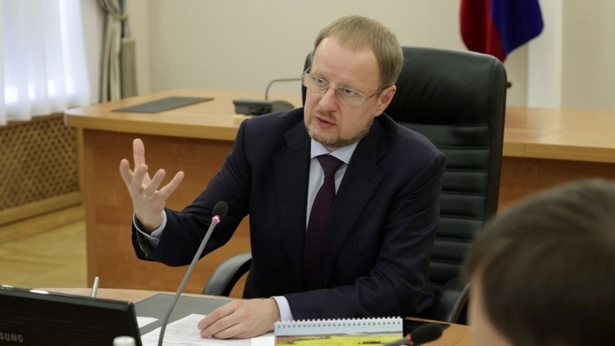 Виктор Томенко