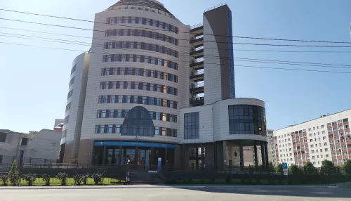 Высотное здание налоговой службы в центре Барнаула ждет детальное обследование