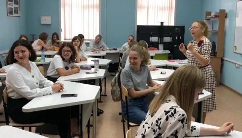 От эпохи раннего железа до цифровизации. Ученые АлтГПУ прочитали лекции школьникам Алтайского края