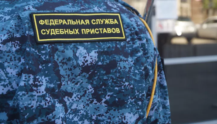 В Кузбассе должник отправился на свидание и оказался в руках приставов