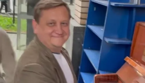 «Пляшем». Бывший алтайский министр образования Костенко рассказал, как проводит время в Москве