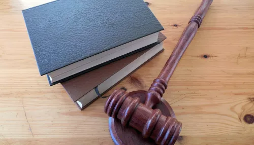 Экс-главу алтайского минприроды отправят под суд за покупку внедорожников
