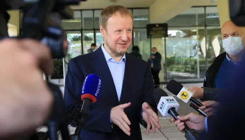 Губернатор Алтайского края Виктор Томенко проведет прямую линию с населением 23 ноября