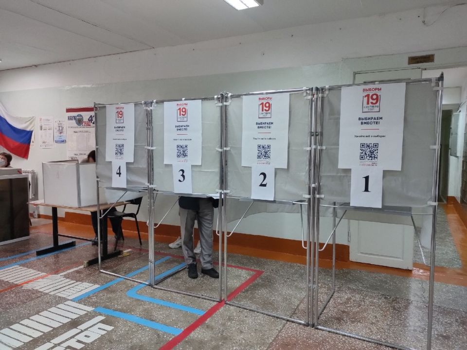 Избирательный участок в Гимназии №42