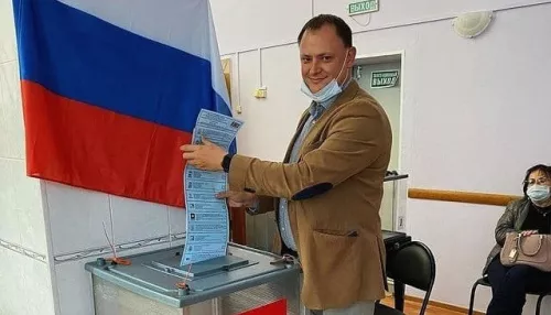Алтайские депутаты показали в соцсетях, как голосовали на выборах-2021