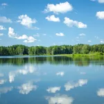 Жители Алтая пожаловались на загрязнение знаменитого озера Уткуль