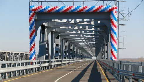 «Прослужит минимум 50 лет». Движение по обновленному Старому мосту Барнаула открыли 20 октября