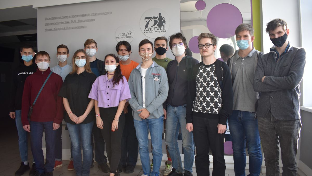 Стипендиаты Фонда Андрея Мельниченко 