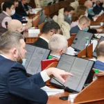 Без суда и следствия. Алтайским сиротам упростили получение жилищных сертификатов