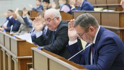 Ложный оптимизм. Депутаты Барнаула не без критики приняли бюджет на 2022 год в первом чтении