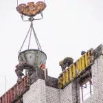 Алтайские власти «накинули» в программу ремонта и строительства соцобъектов 5 млрд рублей из-за роста цен