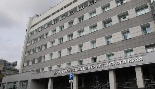 Диагностический центр Алтайского края сделали ковидной поликлиникой. Но плановая помощь еще осталась