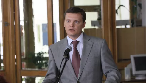 Депутат из Алтайского края Бессарабов вновь будет представлять Госдуму в Верховном суде